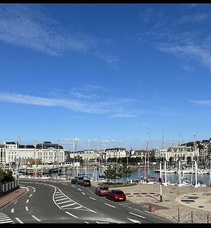 La Marine Apartment โดวีลล์ ภายนอก รูปภาพ